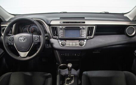 Toyota RAV4, 2014 год, 1 870 000 рублей, 13 фотография