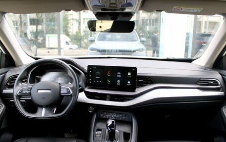 Haval F7x I, 2022 год, 2 200 000 рублей, 11 фотография