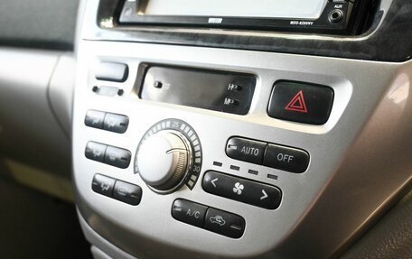 Toyota Opa I рестайлинг, 2002 год, 529 900 рублей, 16 фотография
