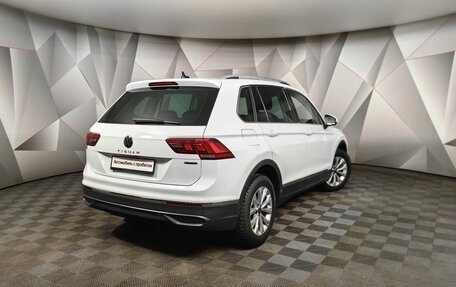 Volkswagen Tiguan II, 2021 год, 3 460 000 рублей, 2 фотография