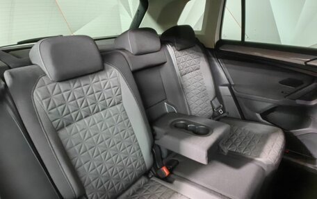 Volkswagen Tiguan II, 2021 год, 3 460 000 рублей, 16 фотография