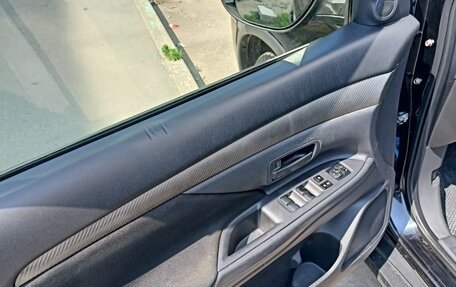 Mitsubishi Outlander III рестайлинг 3, 2014 год, 1 380 000 рублей, 12 фотография
