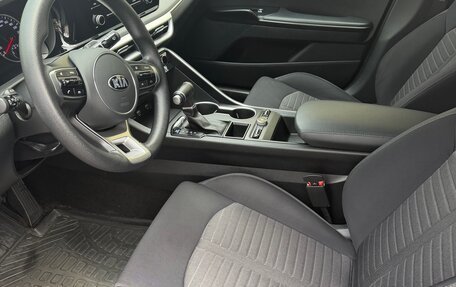 KIA K5, 2020 год, 2 300 000 рублей, 5 фотография