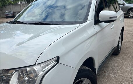 Mitsubishi Outlander III рестайлинг 3, 2012 год, 950 000 рублей, 3 фотография