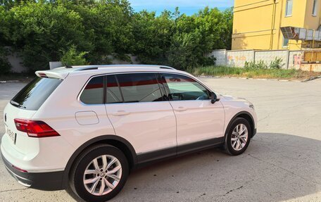Volkswagen Tiguan II, 2021 год, 2 680 000 рублей, 7 фотография