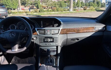 Mercedes-Benz E-Класс, 2011 год, 1 699 999 рублей, 15 фотография