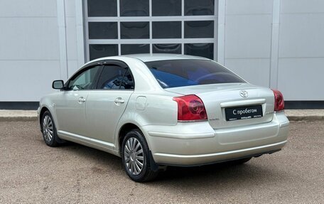 Toyota Avensis III рестайлинг, 2004 год, 640 000 рублей, 3 фотография