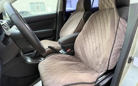 Toyota Avensis III рестайлинг, 2004 год, 640 000 рублей, 9 фотография
