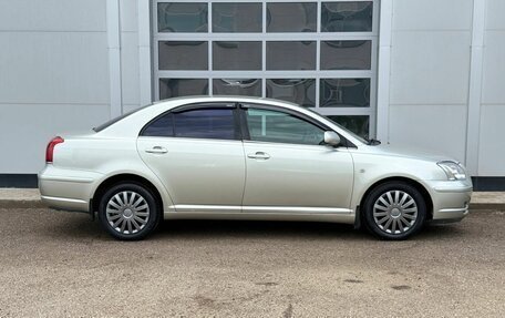 Toyota Avensis III рестайлинг, 2004 год, 640 000 рублей, 6 фотография