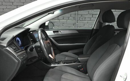 Hyundai Sonata VII, 2019 год, 2 400 000 рублей, 9 фотография