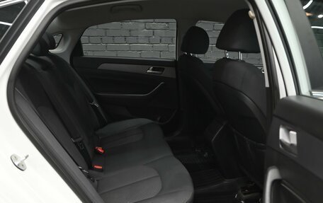Hyundai Sonata VII, 2019 год, 2 400 000 рублей, 17 фотография