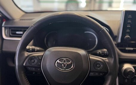 Toyota RAV4, 2021 год, 3 610 500 рублей, 8 фотография
