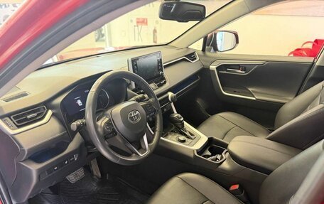 Toyota RAV4, 2021 год, 3 610 500 рублей, 13 фотография