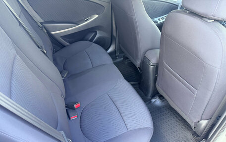 Hyundai Solaris II рестайлинг, 2015 год, 1 075 000 рублей, 17 фотография