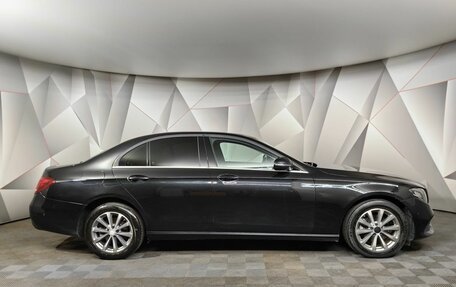 Mercedes-Benz E-Класс, 2020 год, 2 231 000 рублей, 5 фотография
