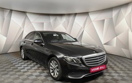 Mercedes-Benz E-Класс, 2020 год, 2 231 000 рублей, 2 фотография