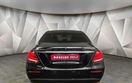 Mercedes-Benz E-Класс, 2020 год, 2 231 000 рублей, 7 фотография