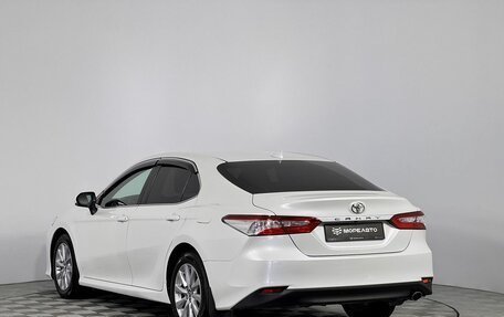 Toyota Camry, 2018 год, 2 490 000 рублей, 7 фотография