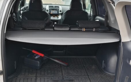 Toyota RAV4, 2006 год, 1 250 000 рублей, 15 фотография