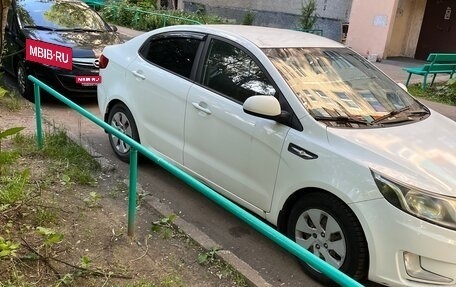 KIA Rio III рестайлинг, 2014 год, 650 000 рублей, 2 фотография