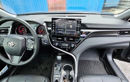 Toyota Camry, 2021 год, 3 300 000 рублей, 7 фотография