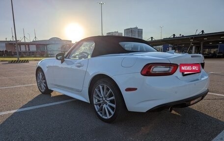 Fiat 124 Spider I, 2020 год, 3 200 000 рублей, 3 фотография