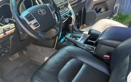 Toyota Land Cruiser 200, 2013 год, 3 750 000 рублей, 5 фотография