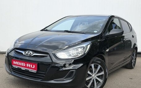 Hyundai Solaris II рестайлинг, 2013 год, 750 000 рублей, 1 фотография