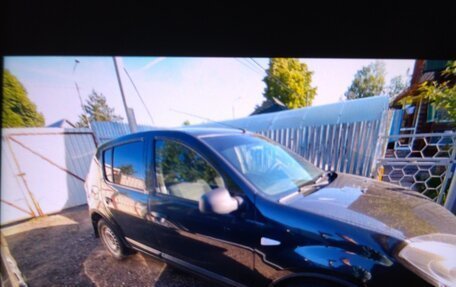 Renault Sandero I, 2012 год, 500 000 рублей, 2 фотография