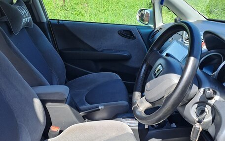 Honda Fit III, 2002 год, 470 000 рублей, 10 фотография