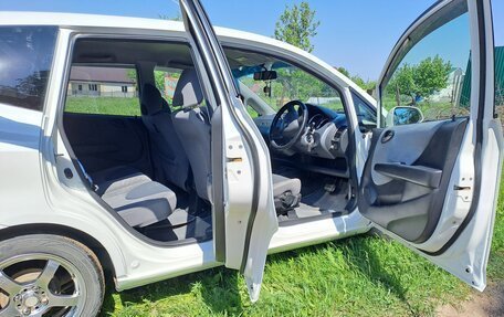 Honda Fit III, 2002 год, 470 000 рублей, 5 фотография