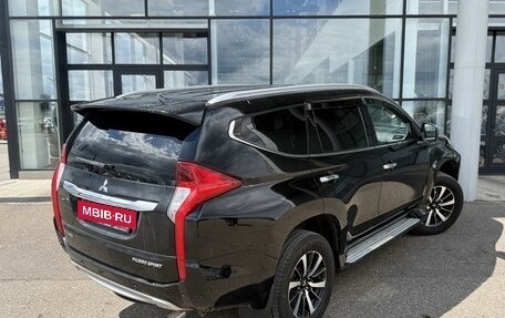 Mitsubishi Pajero Sport III рестайлинг, 2016 год, 2 700 000 рублей, 4 фотография