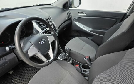 Hyundai Solaris II рестайлинг, 2013 год, 750 000 рублей, 9 фотография