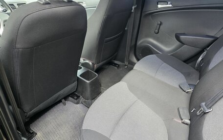 Hyundai Solaris II рестайлинг, 2013 год, 750 000 рублей, 10 фотография