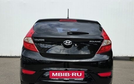 Hyundai Solaris II рестайлинг, 2013 год, 750 000 рублей, 6 фотография