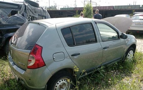 Renault Sandero I, 2010 год, 176 000 рублей, 3 фотография