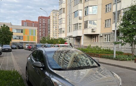 Hyundai Elantra V, 2012 год, 1 000 000 рублей, 3 фотография