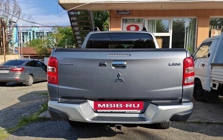 Mitsubishi L200 IV рестайлинг, 2017 год, 2 490 000 рублей, 3 фотография
