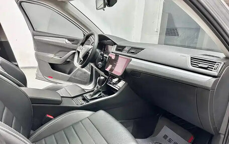Skoda Superb III рестайлинг, 2022 год, 1 800 004 рублей, 14 фотография