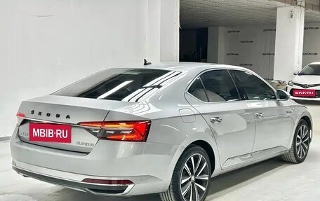 Skoda Superb III рестайлинг, 2022 год, 1 800 004 рублей, 6 фотография