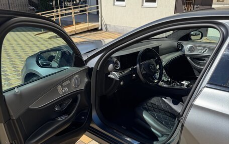Mercedes-Benz E-Класс, 2017 год, 4 200 000 рублей, 6 фотография