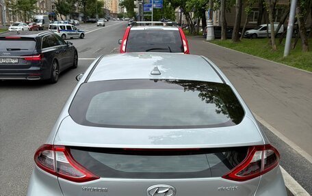 Hyundai IONIQ, 2017 год, 1 350 000 рублей, 3 фотография