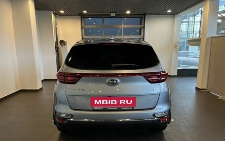 KIA Sportage IV рестайлинг, 2020 год, 2 985 000 рублей, 4 фотография