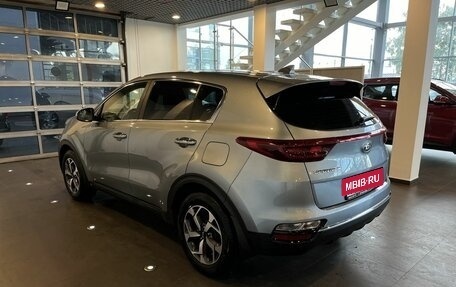 KIA Sportage IV рестайлинг, 2020 год, 2 985 000 рублей, 5 фотография