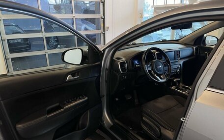 KIA Sportage IV рестайлинг, 2020 год, 2 985 000 рублей, 21 фотография