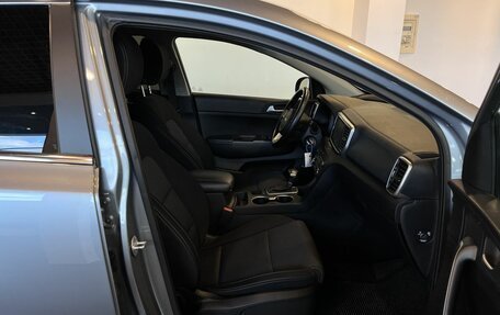 KIA Sportage IV рестайлинг, 2020 год, 2 985 000 рублей, 29 фотография