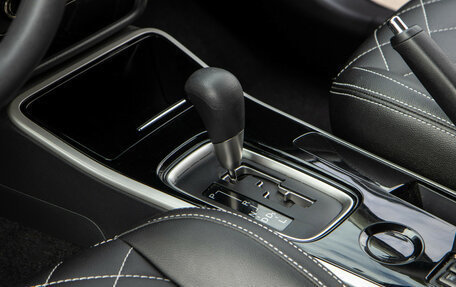 Mitsubishi Outlander III рестайлинг 3, 2022 год, 2 428 000 рублей, 13 фотография