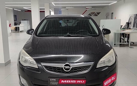 Opel Astra J, 2012 год, 810 000 рублей, 2 фотография