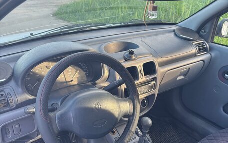 Renault Clio III, 2000 год, 158 000 рублей, 6 фотография