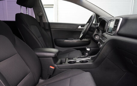 KIA Sportage IV рестайлинг, 2018 год, 2 040 000 рублей, 20 фотография